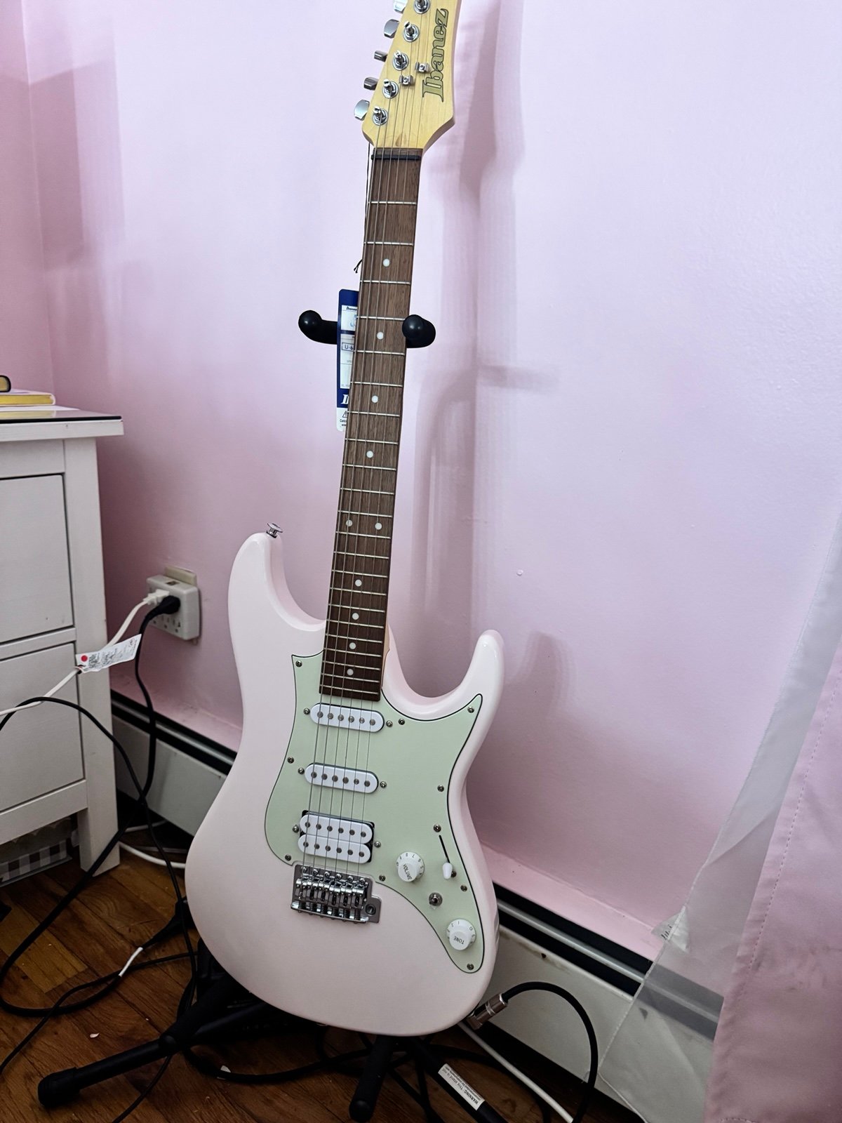 Ibáñez electric guitar