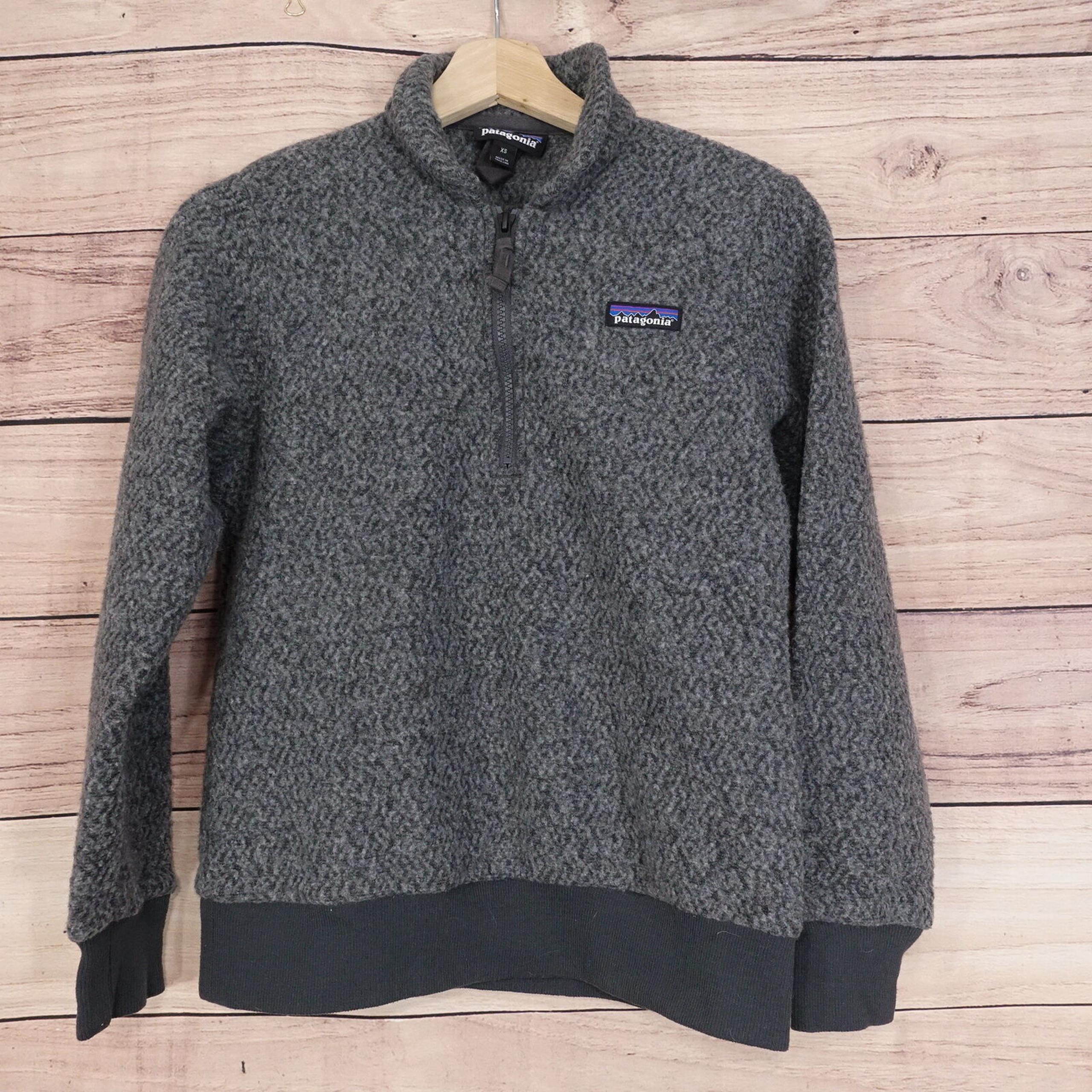 GREY 1/4 ZIP PULLOVER FLEECE SWEATER WOMENS SIZE XS - Patagonia