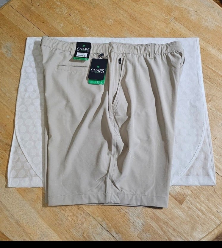 CHAPS GOLF BEIGE SHORTS 40W