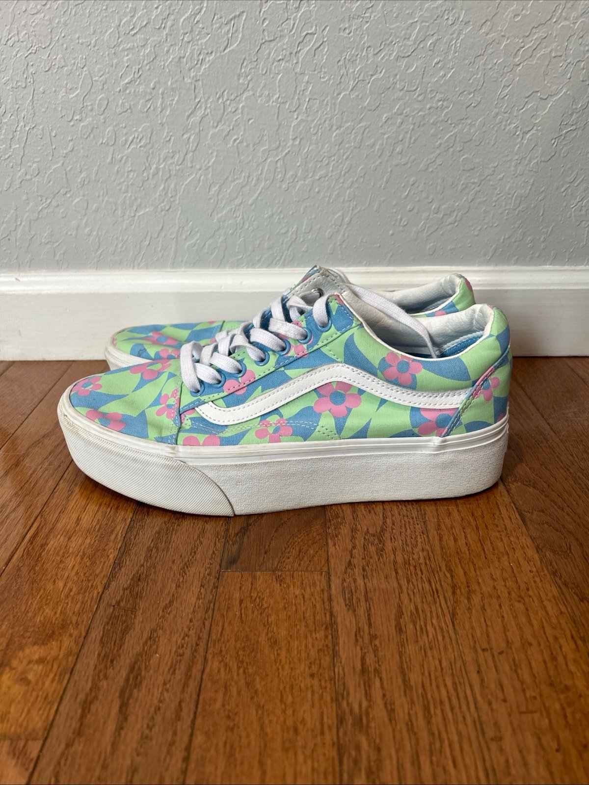 Vans Off The Wall Sneakers Platform Flowers Women’s Size 11 Blue Green Floral