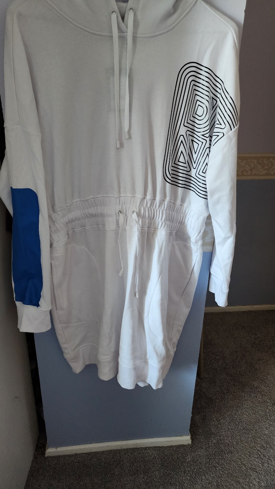 Flea Market Sale - DKNY hoodie dress - Fire Sale Fiesta:£44[hoWomen_4956365ua]