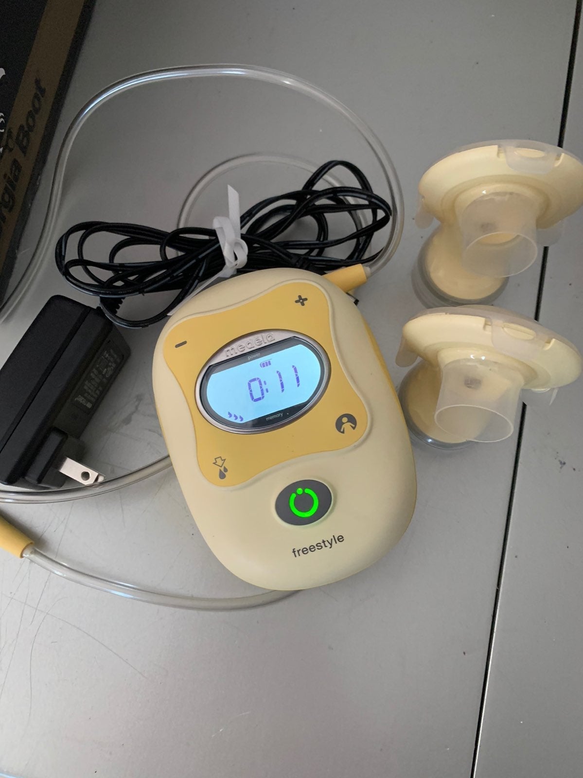 Medela Freestyle Pump and parts