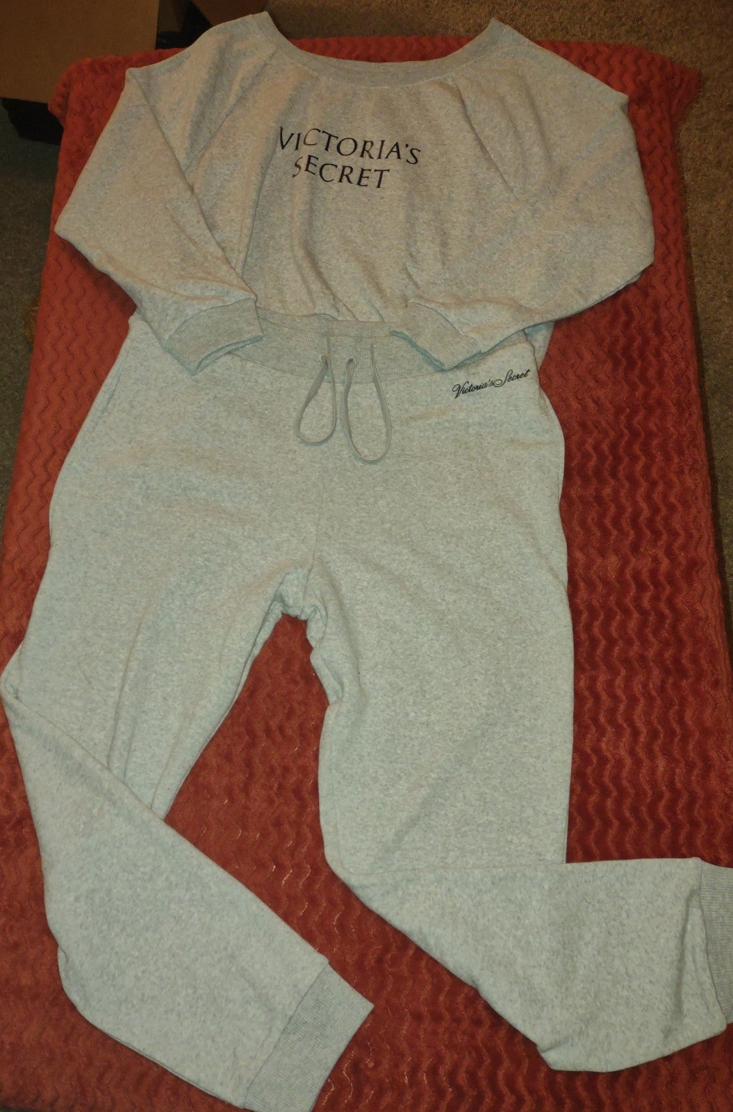 Victoria Secret Jogging Sets. Super soft. Adjustable waistband.