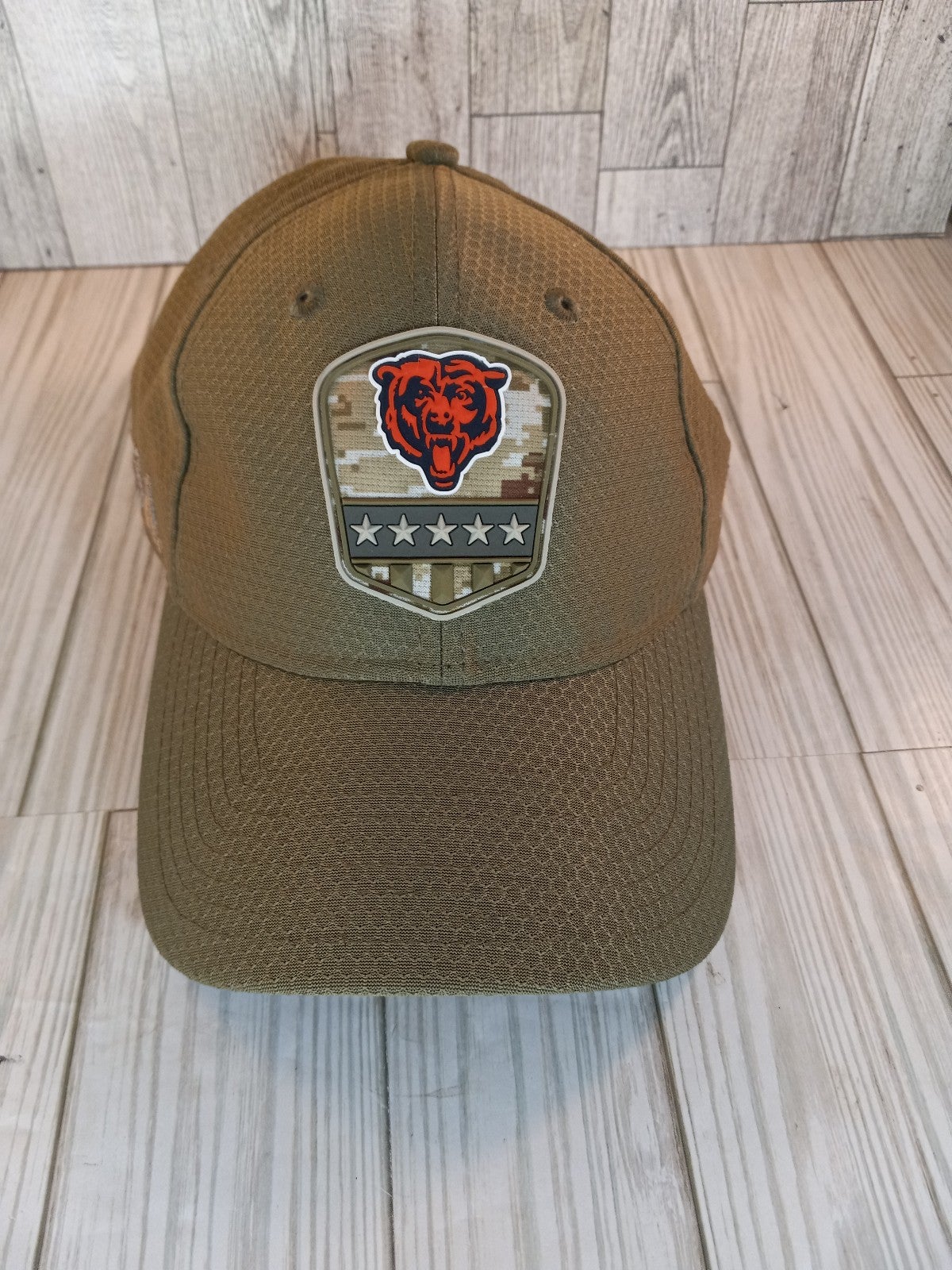 Chicago Bears On Field 2019 Salute to Service Olive 39Thirty Cap New Era Chicago Bears On Field 2019 Salute to Service Olive 39Thirty Cap New Era