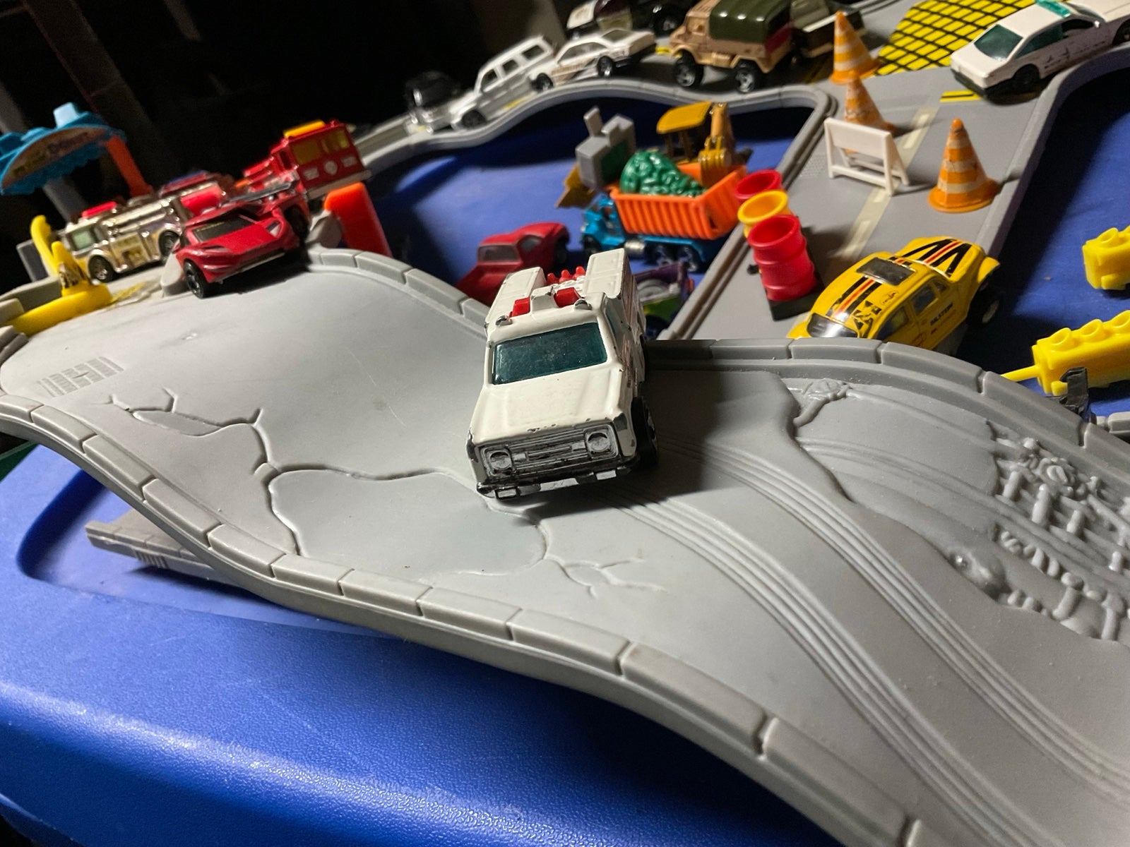 Hot Wheels 00’s Track