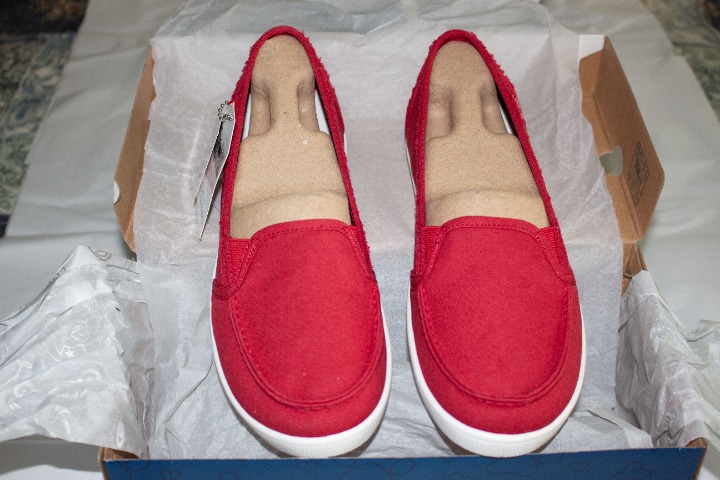 NWT Skechers Bobs B Cute Women's Red Reef Break shoe