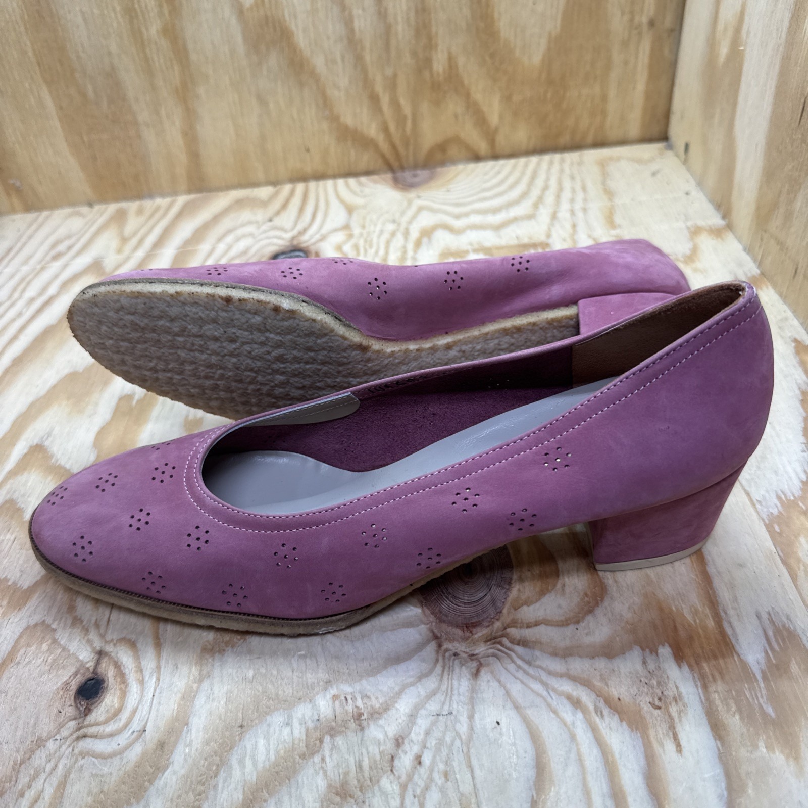 Salvatore Ferragamo Pink Suede Block Heel Pumps Women's 9 Low Heel Classic