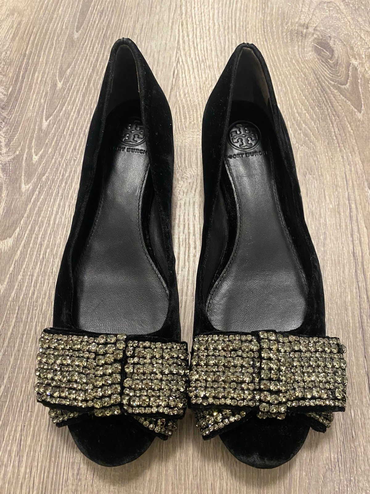 Tory Burch Josephine Black Velvet Bow embellishments Pumps Shoes 7M