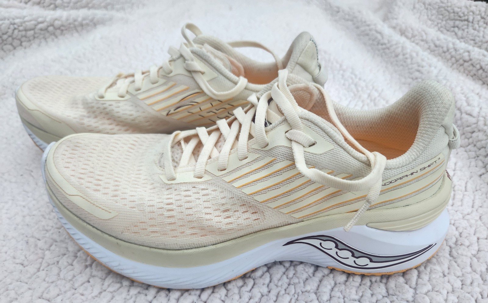 Saucony Endorphin Shift 3