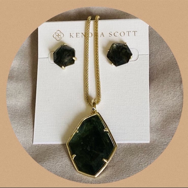 NWT ELLMS AND KALANI SET SAGE MICA