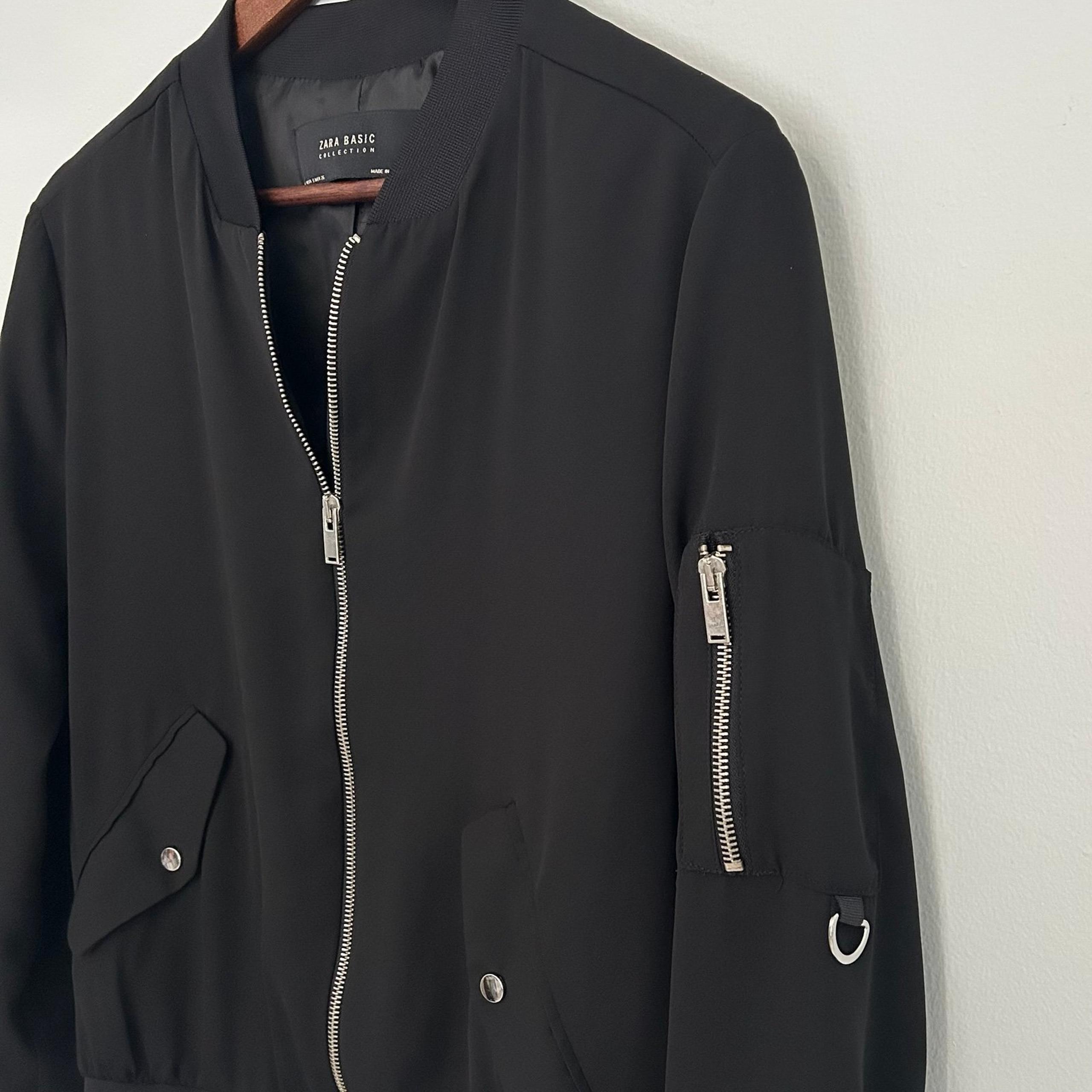 ZARA Basics mens womens gender neutral zip up black bomber jacket small