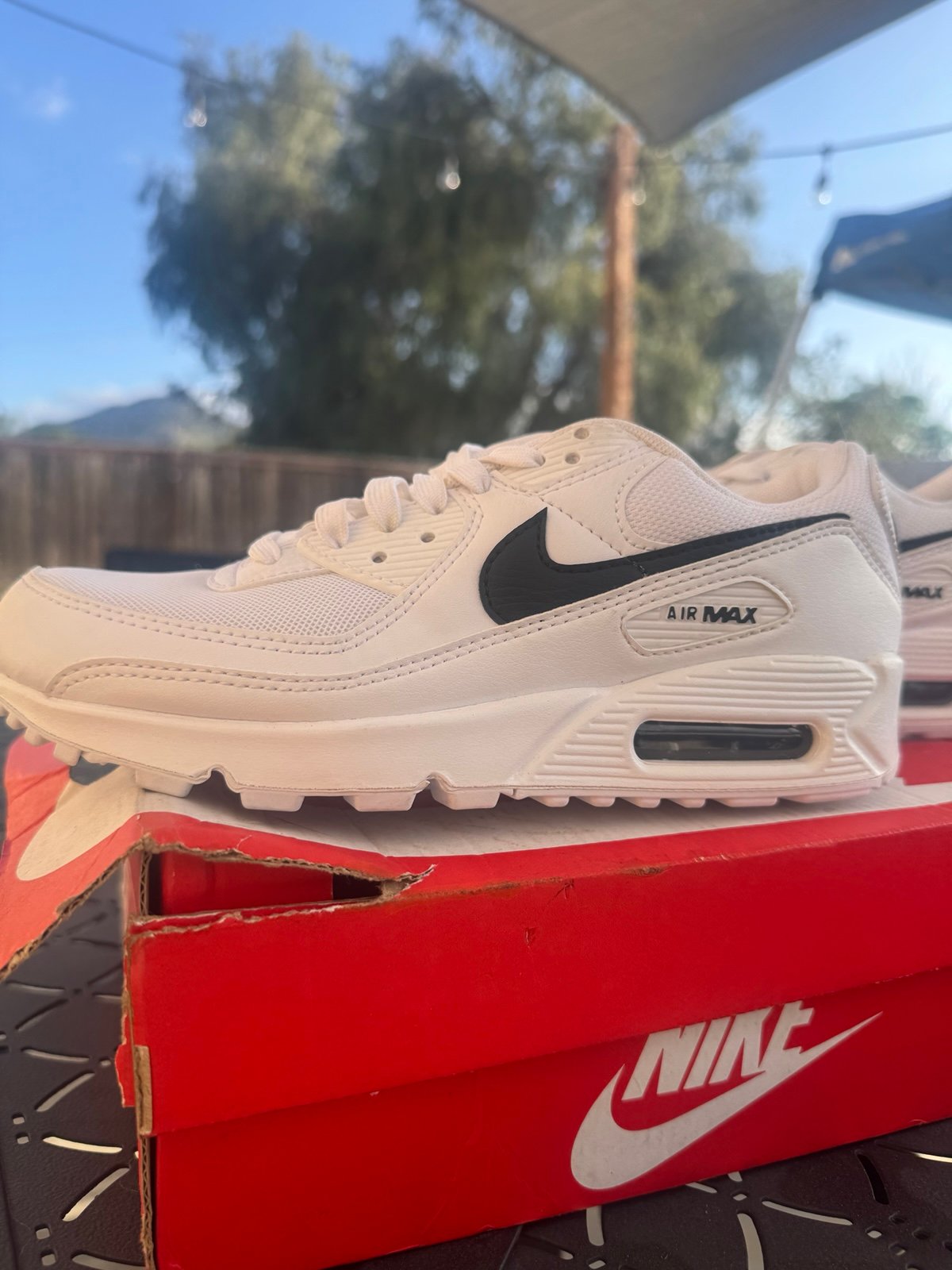 Nike Air Max 90 (Women’s)