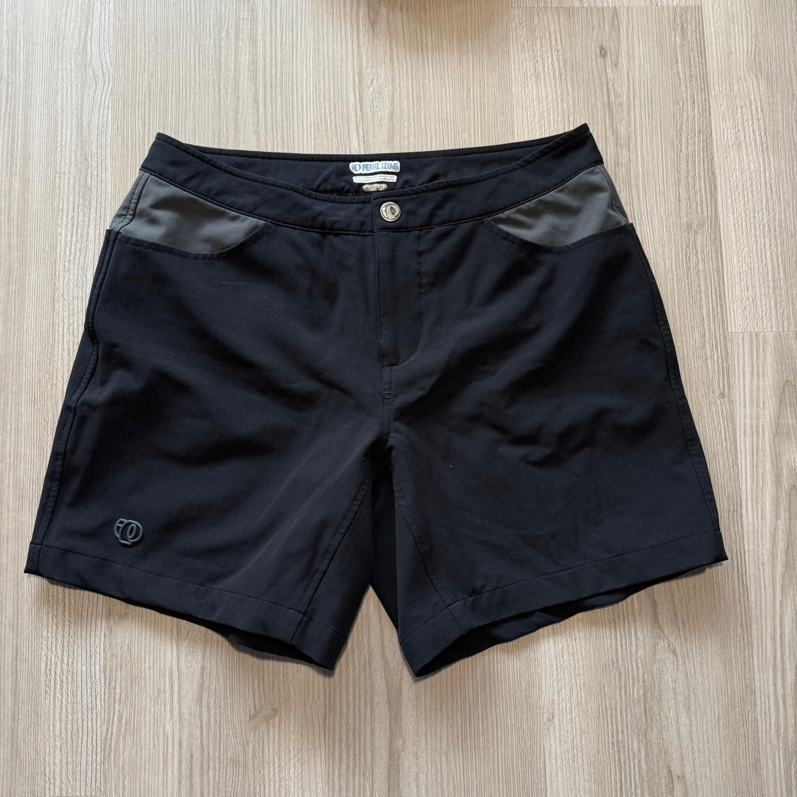 Women's Pearl Izumi Black Gray Athletic Biker Biking Active Shorts Sz Medium M