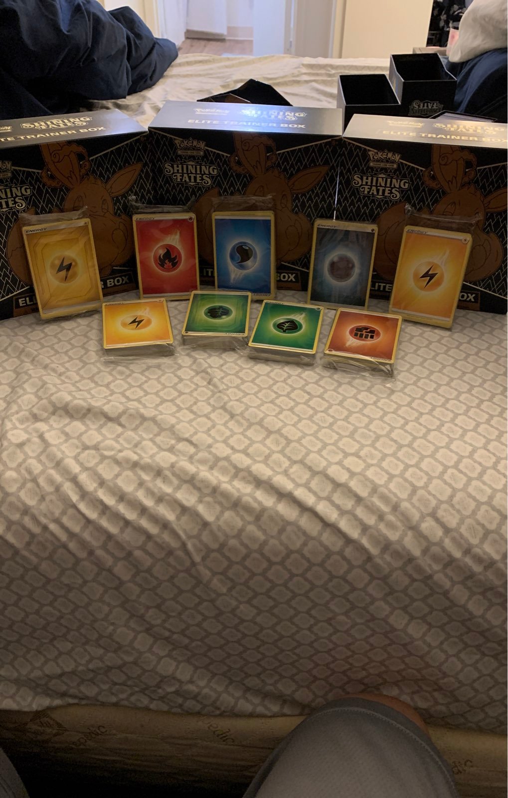 9 Pokemon energy pack from etb sealed