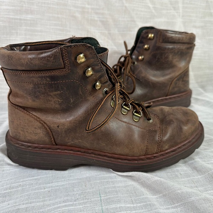Vintage G.H.BASS Women's Lace Up Hiking Style Leather Brown Work Boots Size 9
