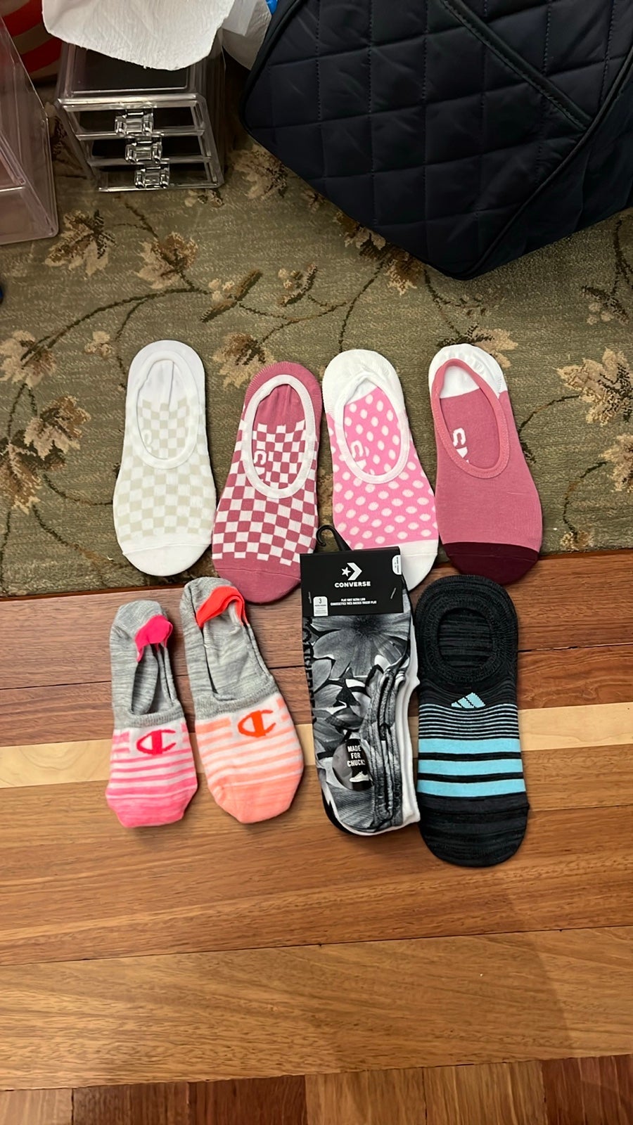 10 pairs of socks