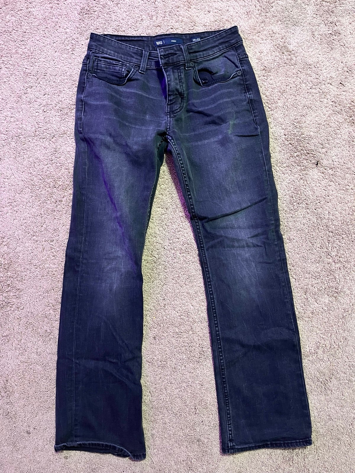 Buckle jeans