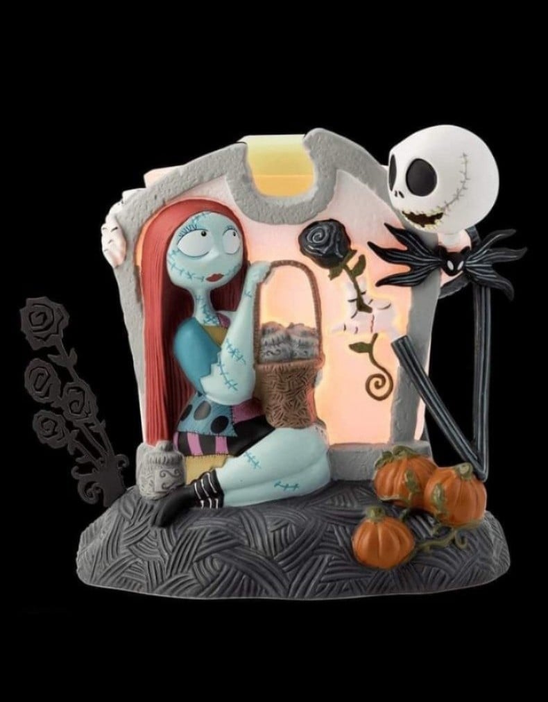 Scentsy Nightmare before Christmas 30th Anniversary Warmer