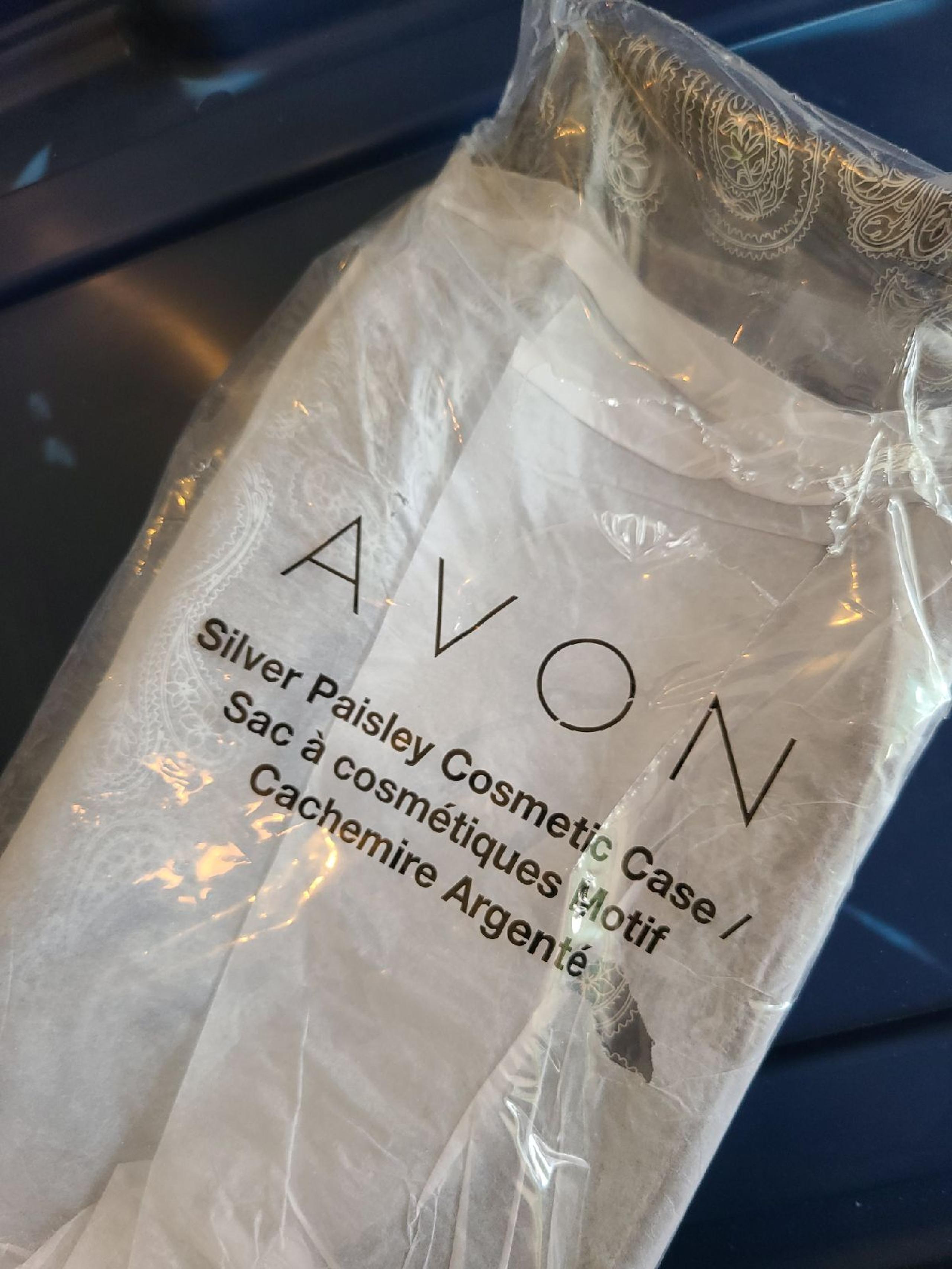 Avon zipper cosmetic bags