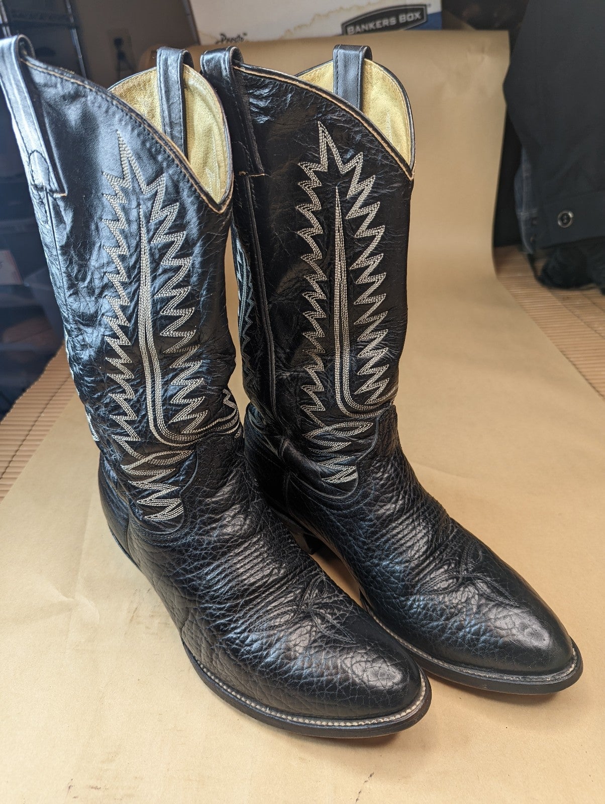 Cowtown Men's Black Bullhide Distressed Leather Western Cowboy Boots Size 9 EE