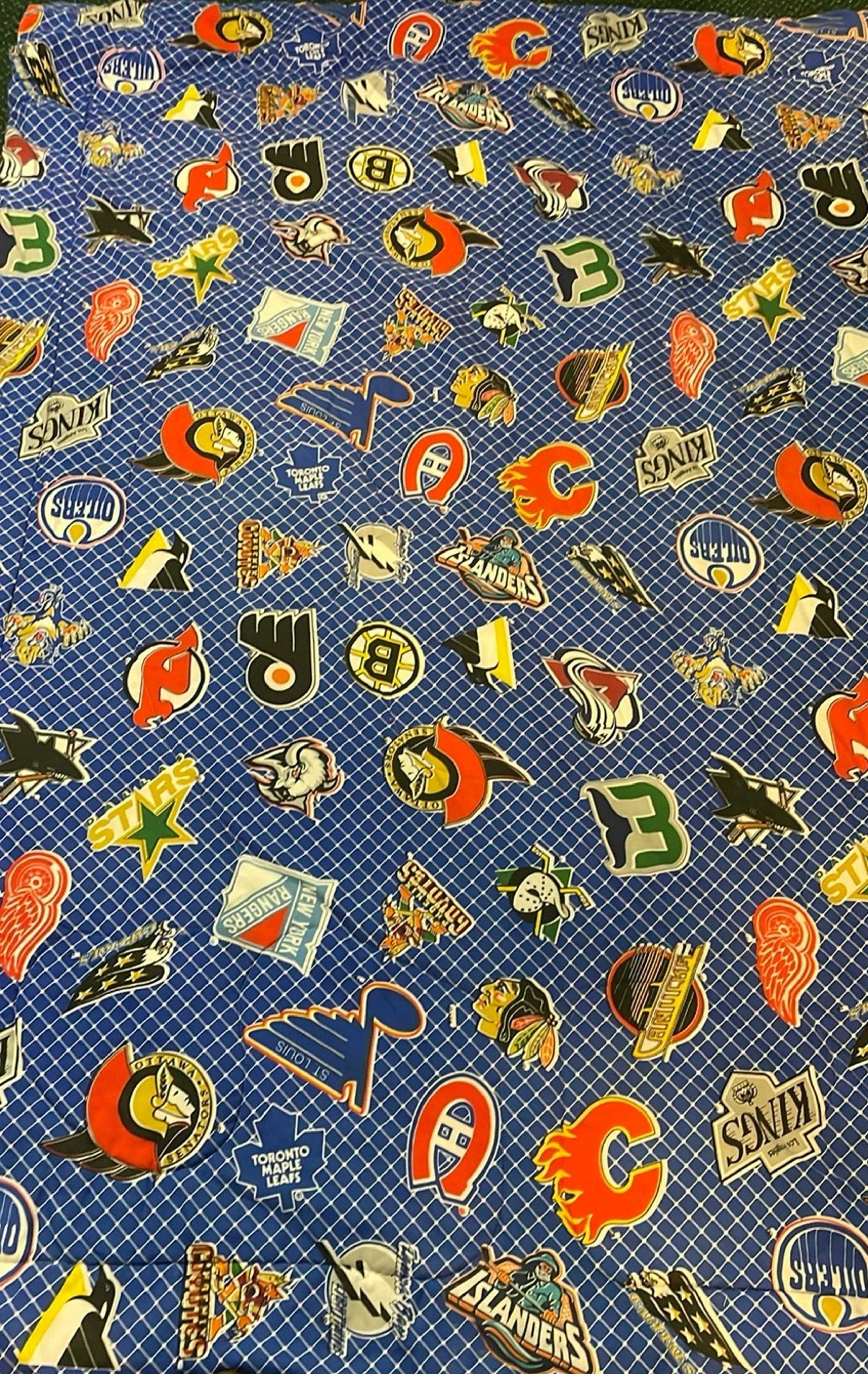 NHL license product, full-size comforter