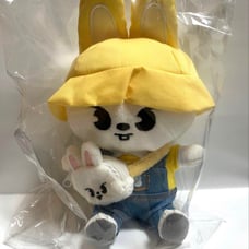 Stray Kids pop up store 2025 lee know leeknow plush