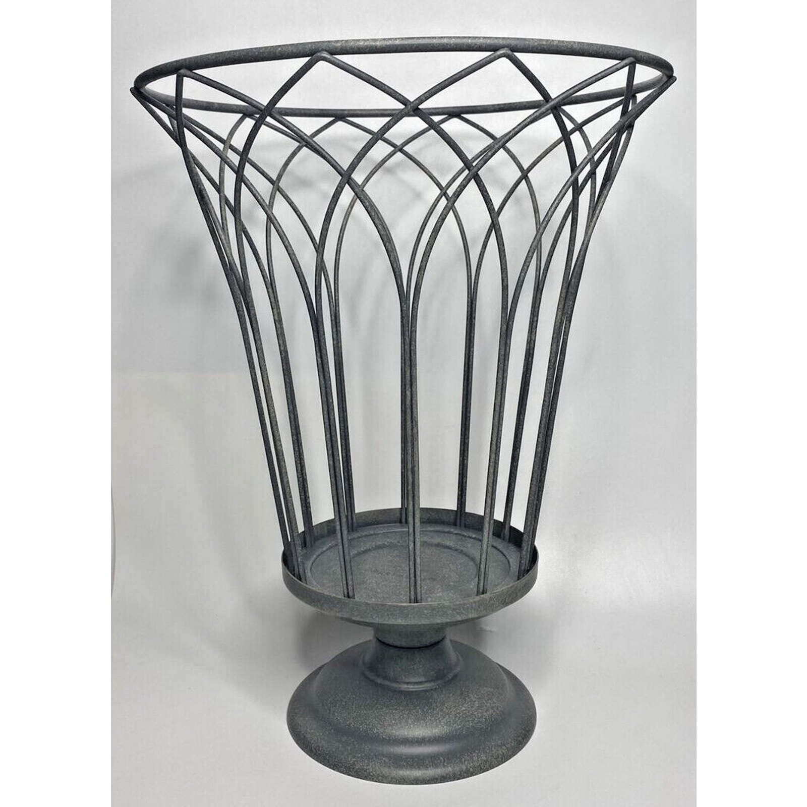 PartyLite Garden Sanctuary Wire Hurricane Retired New In Box P27C/P91254