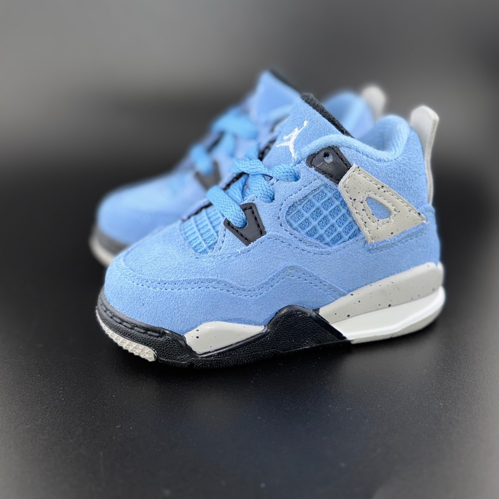 Jordan 4 Retro University Blue (TD)