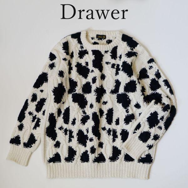 Drawer Wool Hand Cable Knit in Black and White