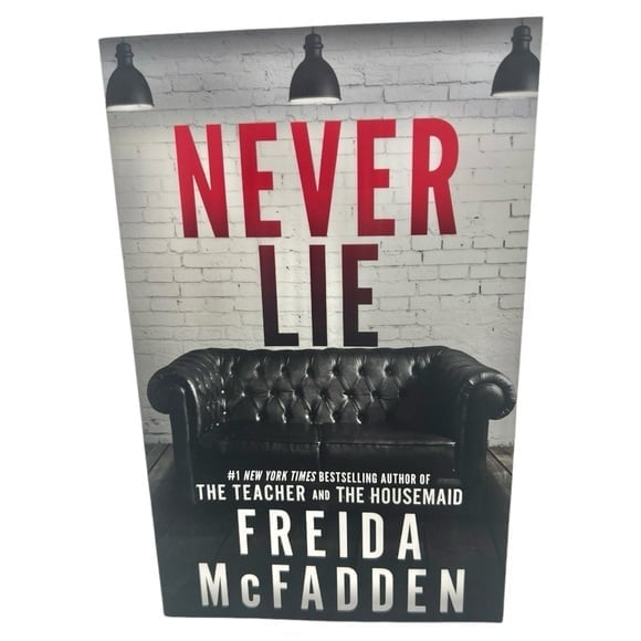 NEVER LIE Paperback Book by Freida McFadden