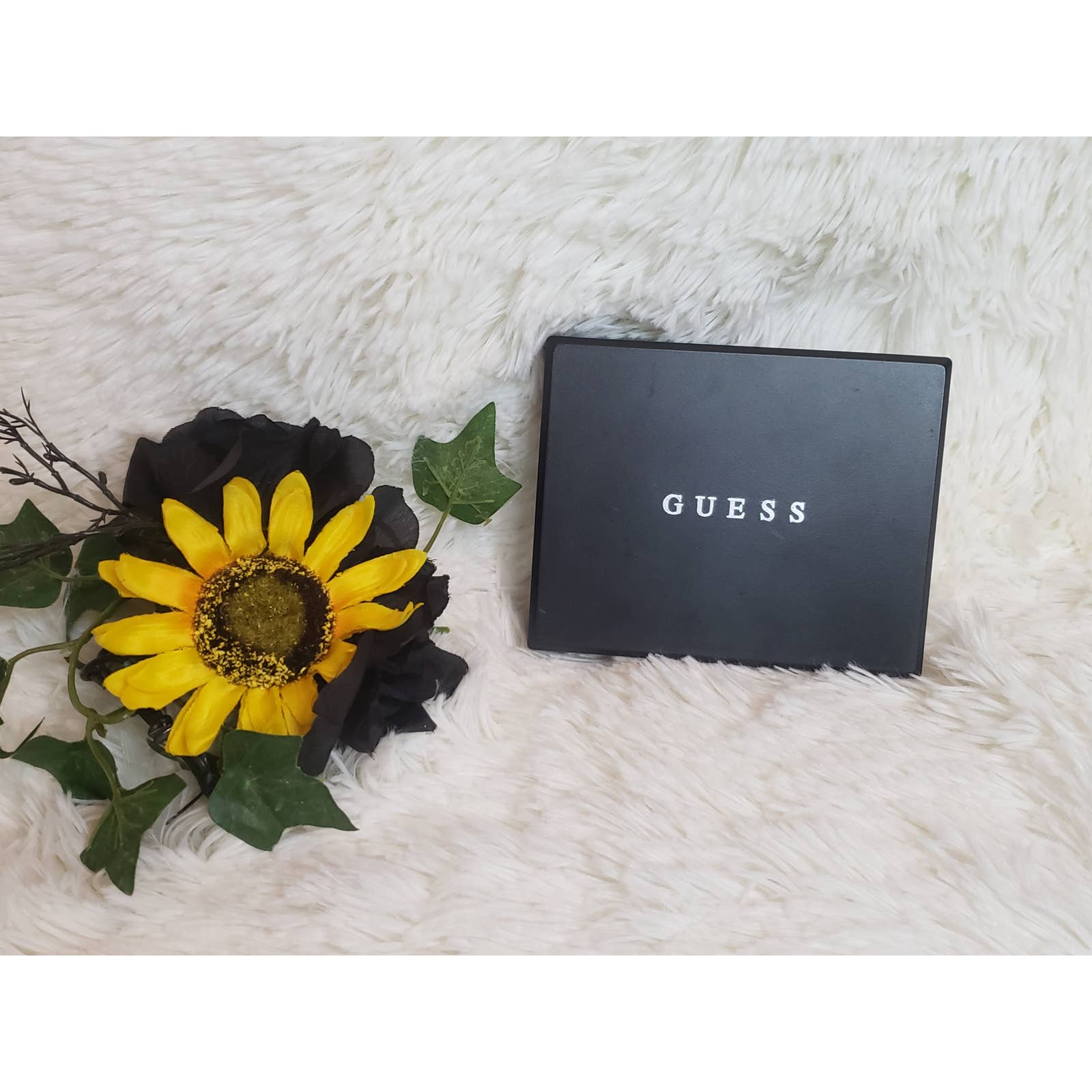 GUESS Wallet with Valet Men Bifold Wallet - Black