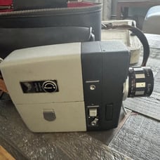 Vintage Elmo 8-E Zoom Auto-Eye Camera, with cowhide Case, Strap Is Dry-rotting