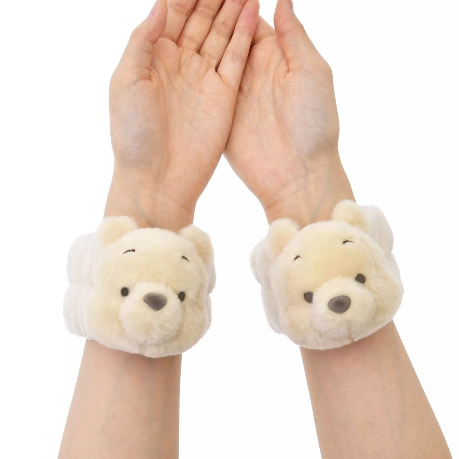 Japan Disney Winnie the Pooh Wrist Towel Set