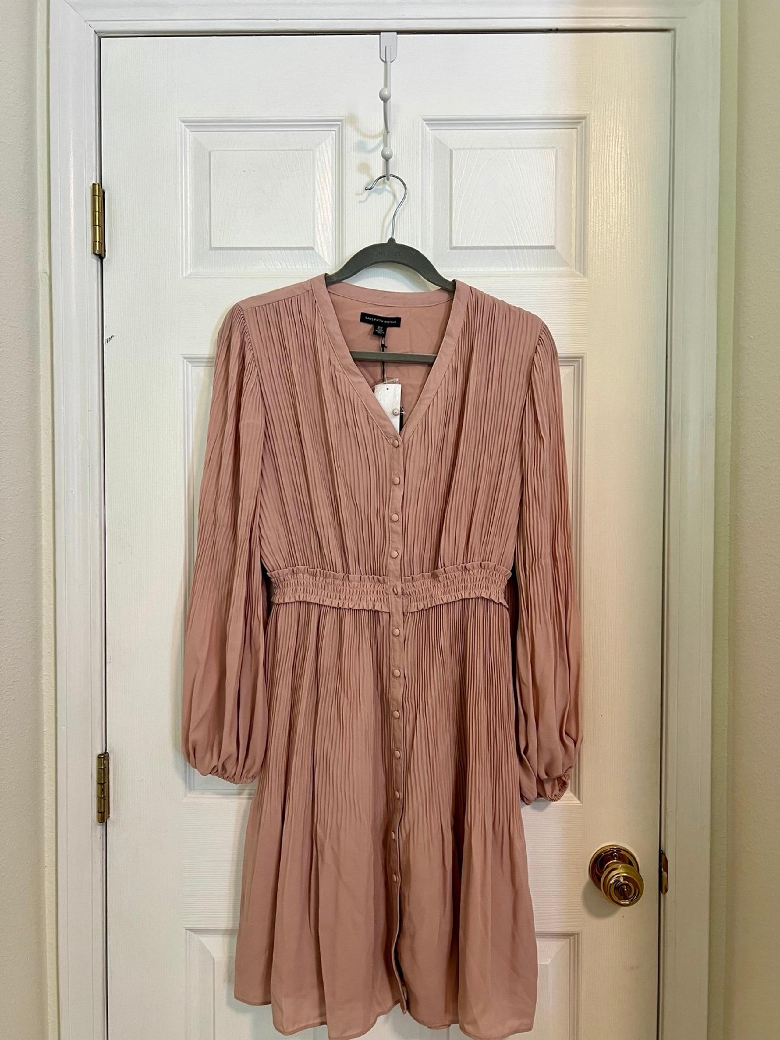 Saks Fifth Avenue Women’s Blush Mauve Pleated Dress M NWT