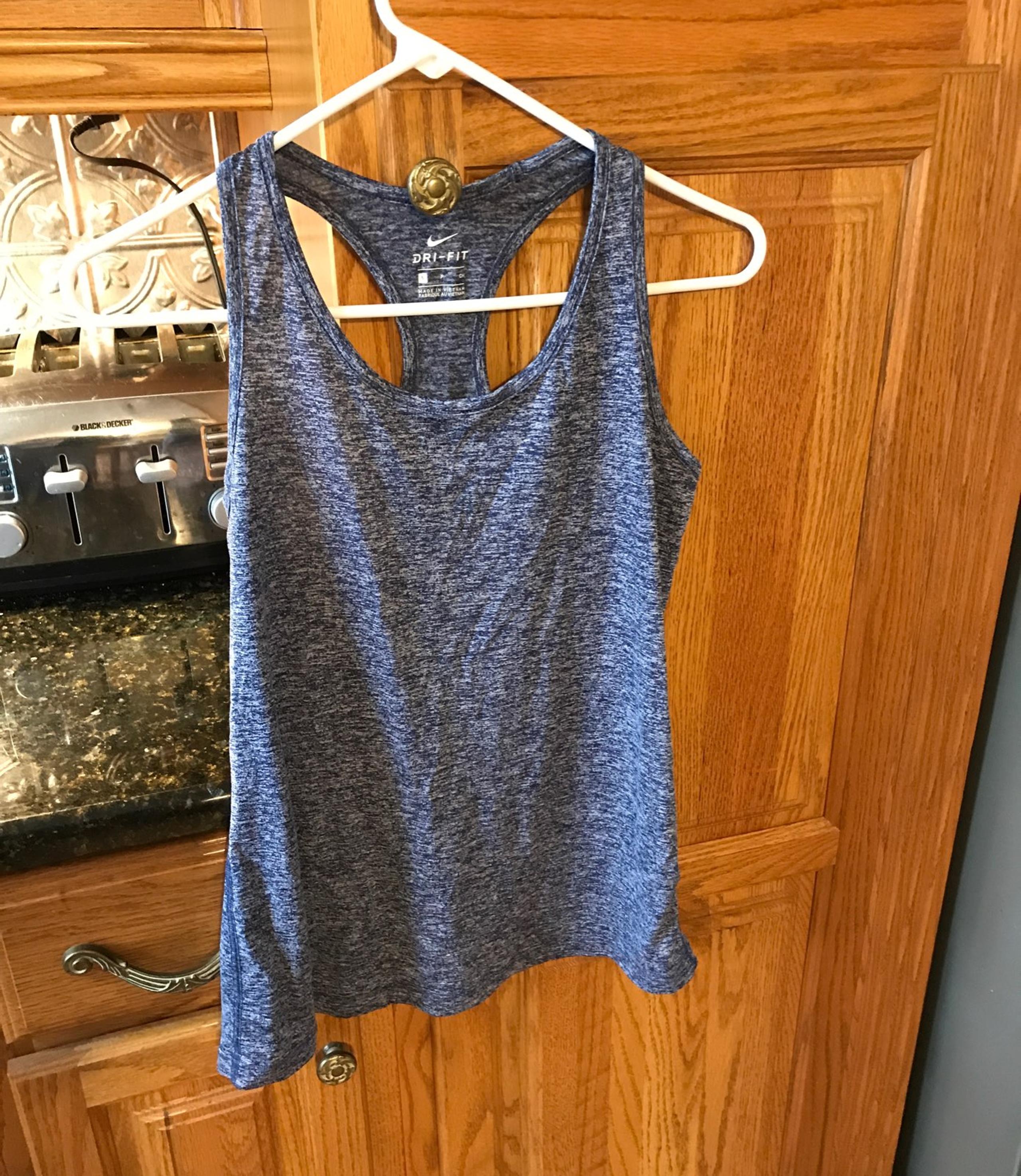 Nike dry fit women's tank top size small
