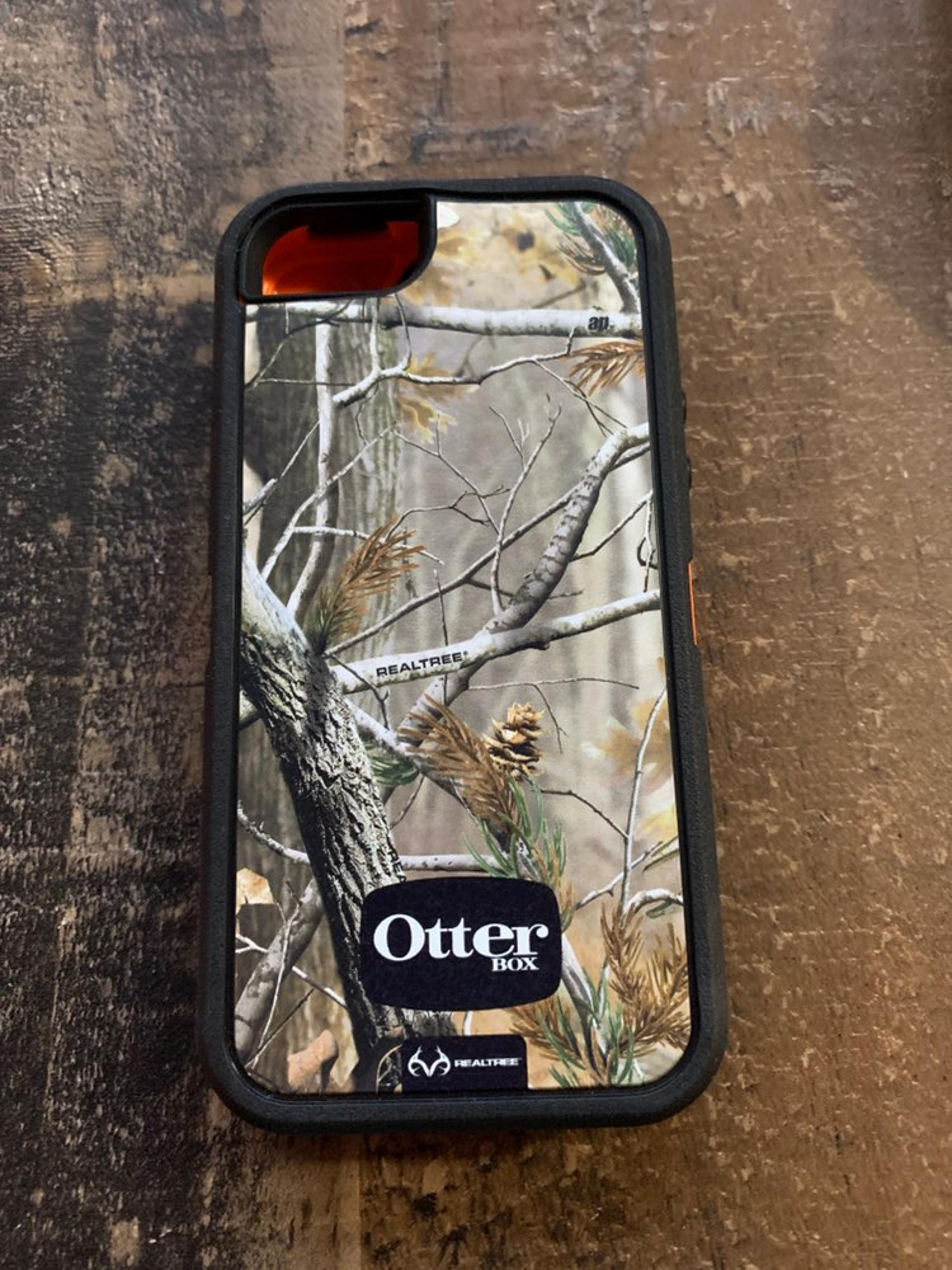 Original Otterbox Defender Real Tree 5s