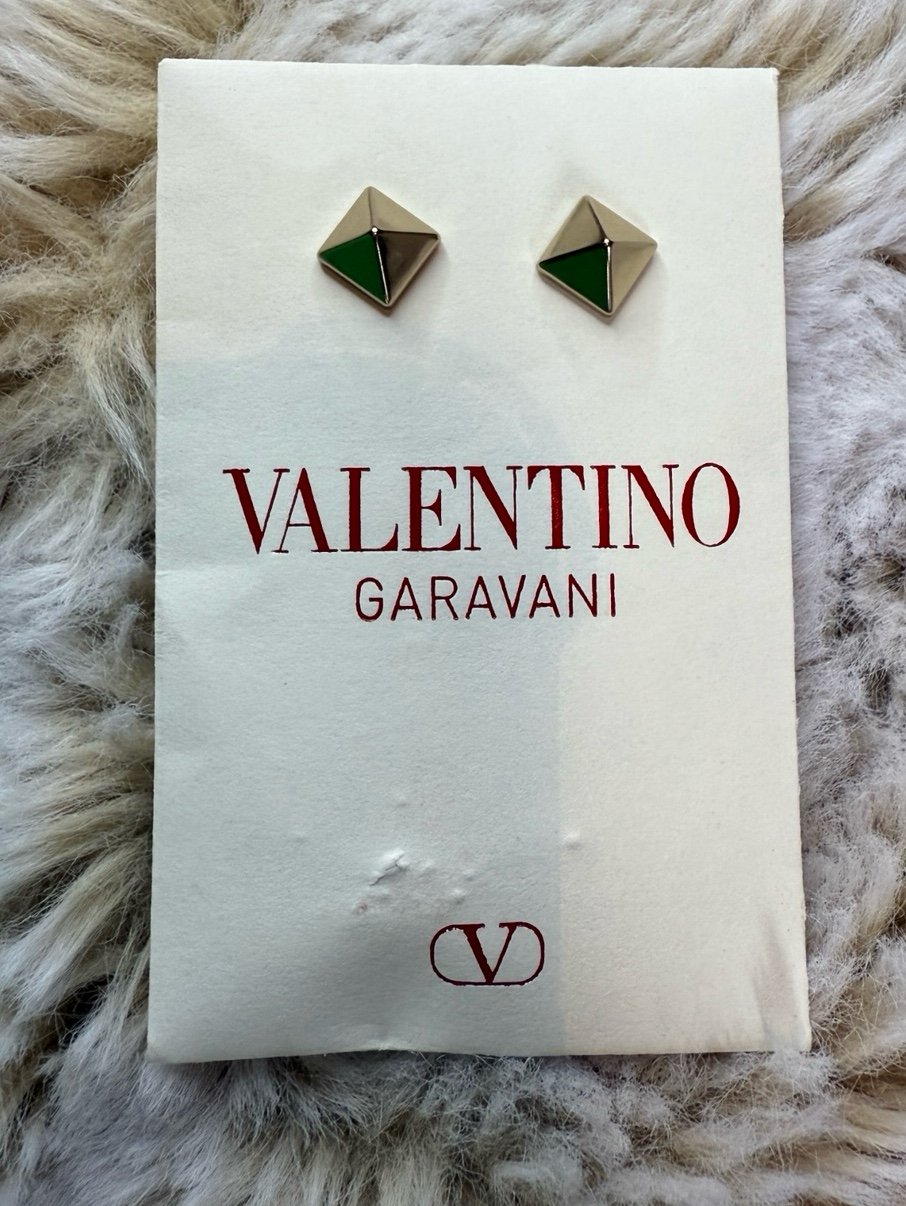 Authentic Valentino Garavani Shoes Tacks