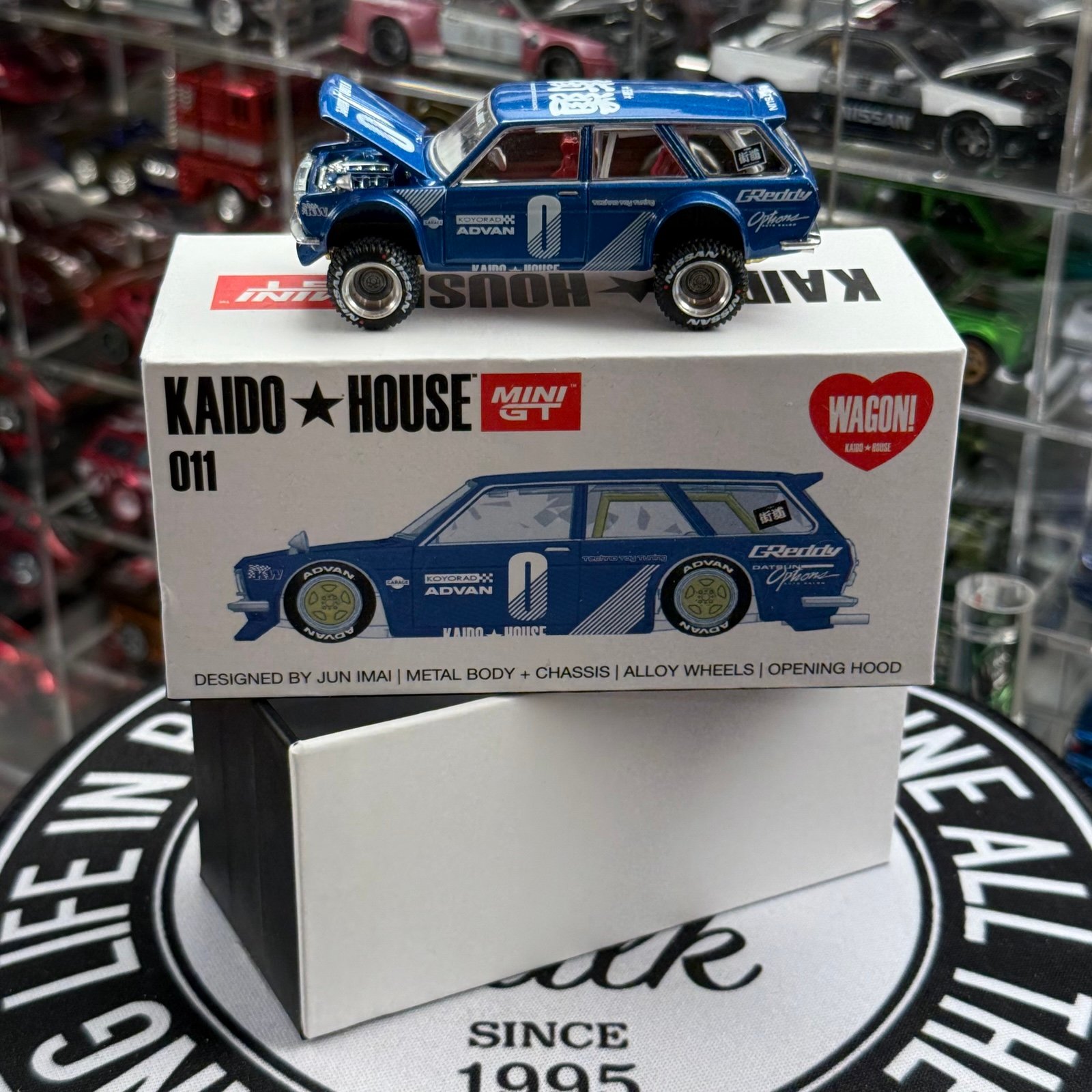 Kaido House x Mini GT Metallic Blue Datsun 510 Wagon 4x4 #011 #KHMG011 *CUSTOM*