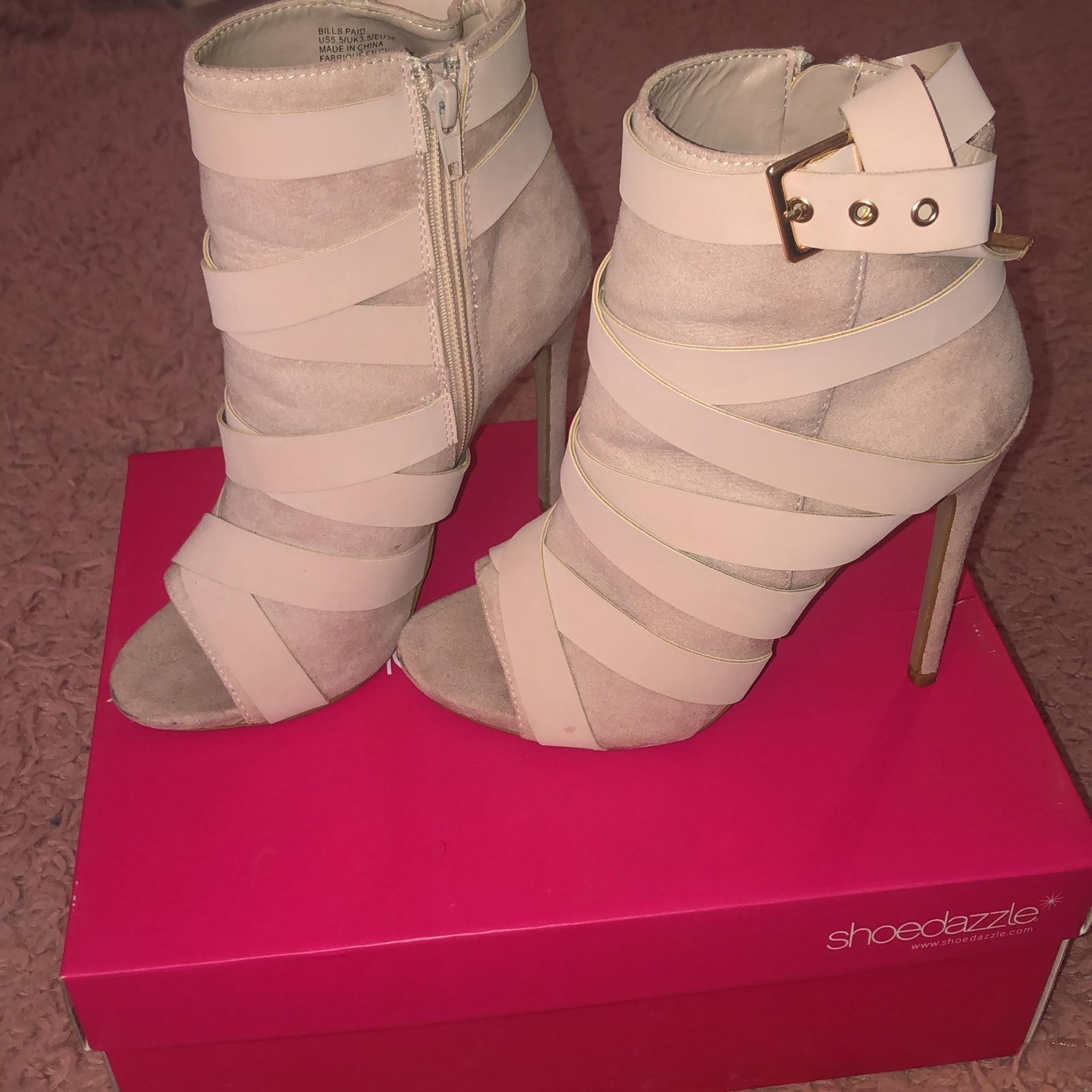 Shoe dazzle stiletto heel shoes