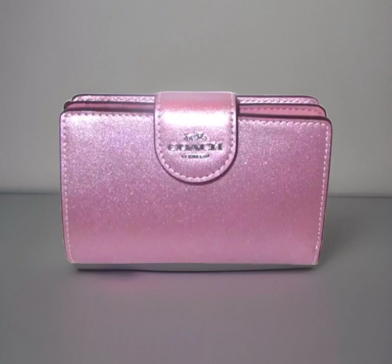 NWT COACH Medium Corner Zip Wallet CW528 in Metallic Pink w Silver Hardware