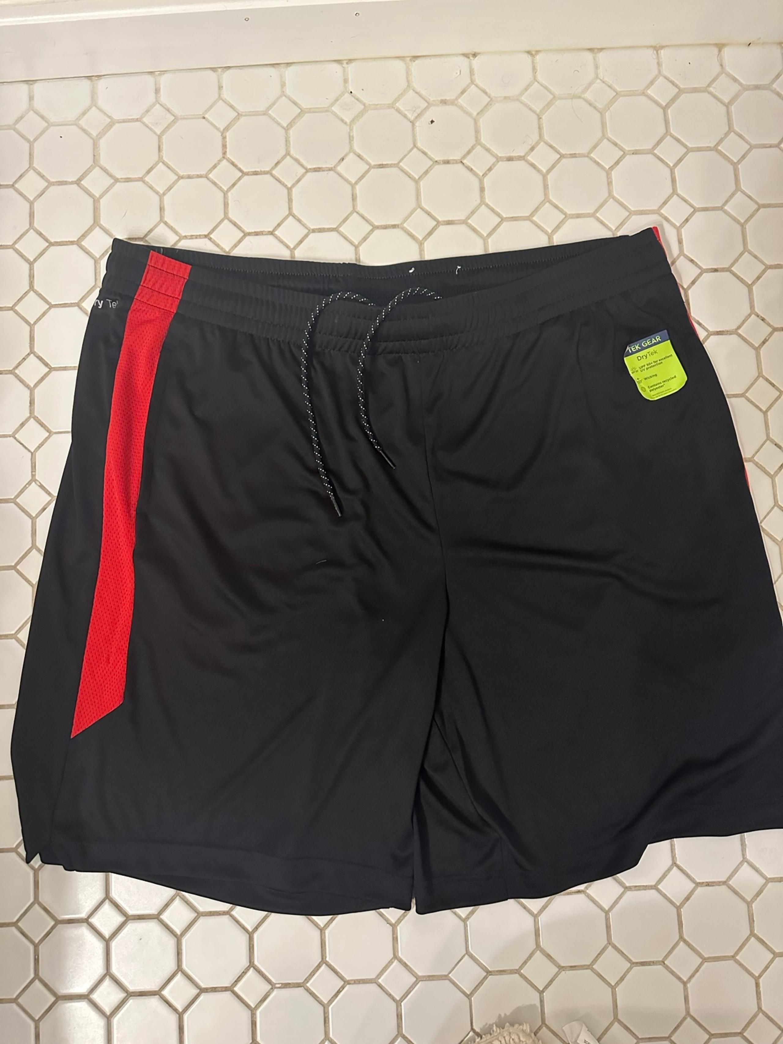 Mens Tek gear black athletic shorts- size XXL