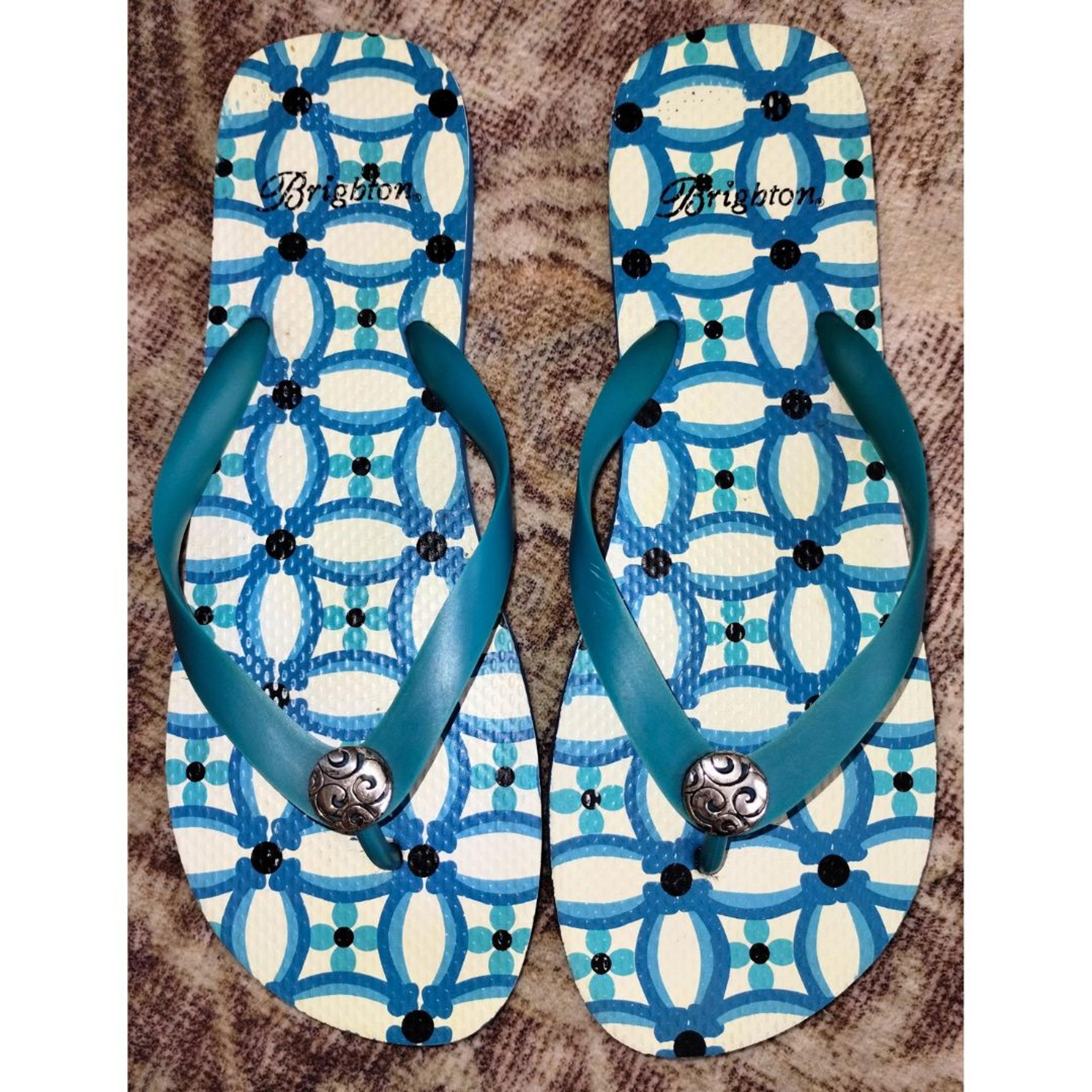 Women's Brighton Blue/Teal/White Geometric Pattern Thongs Flip Flops (Sz 10/11)