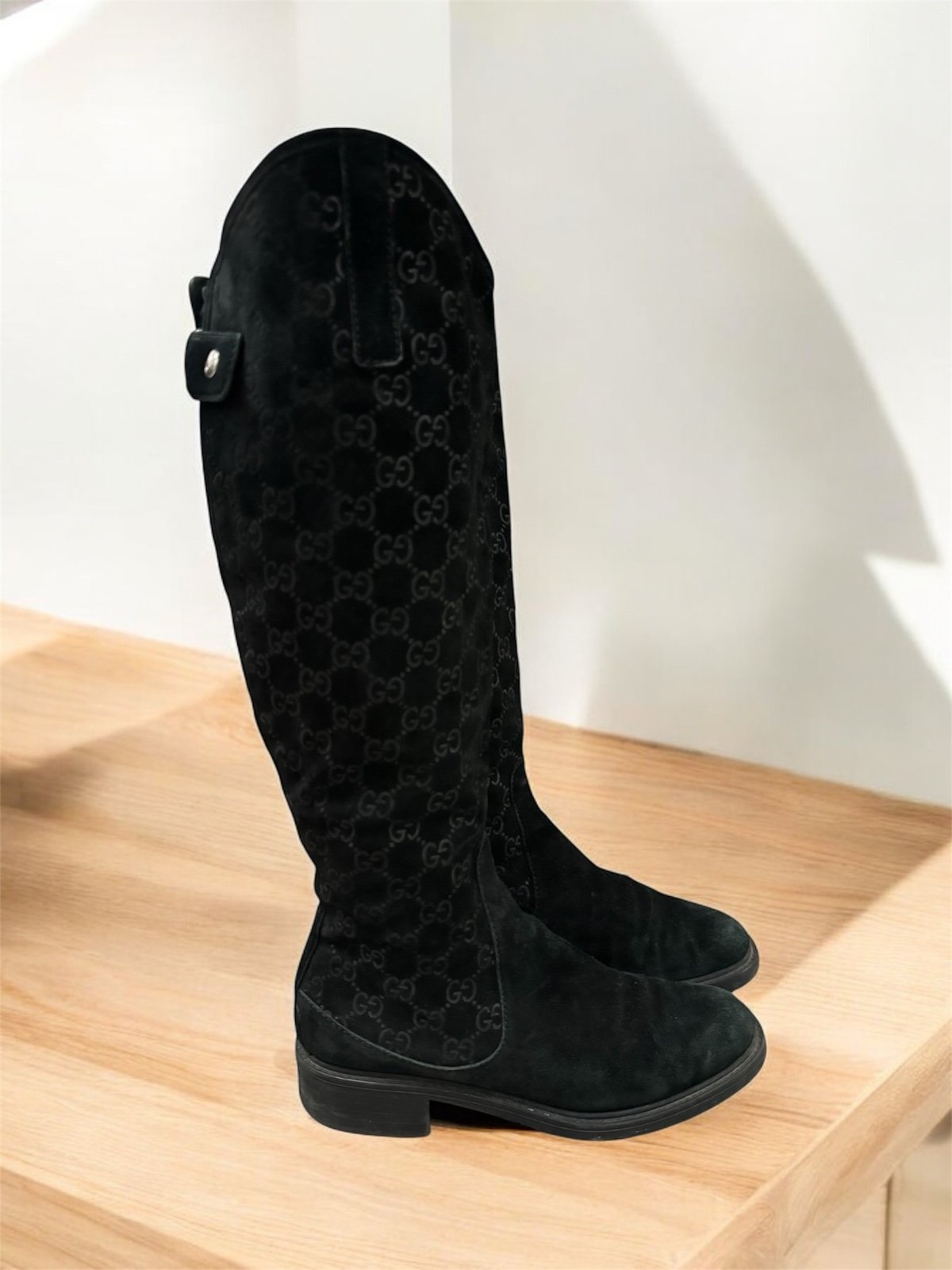 Gucci Black Suede Knee-High Boots – Size 7.5 (EU 38)