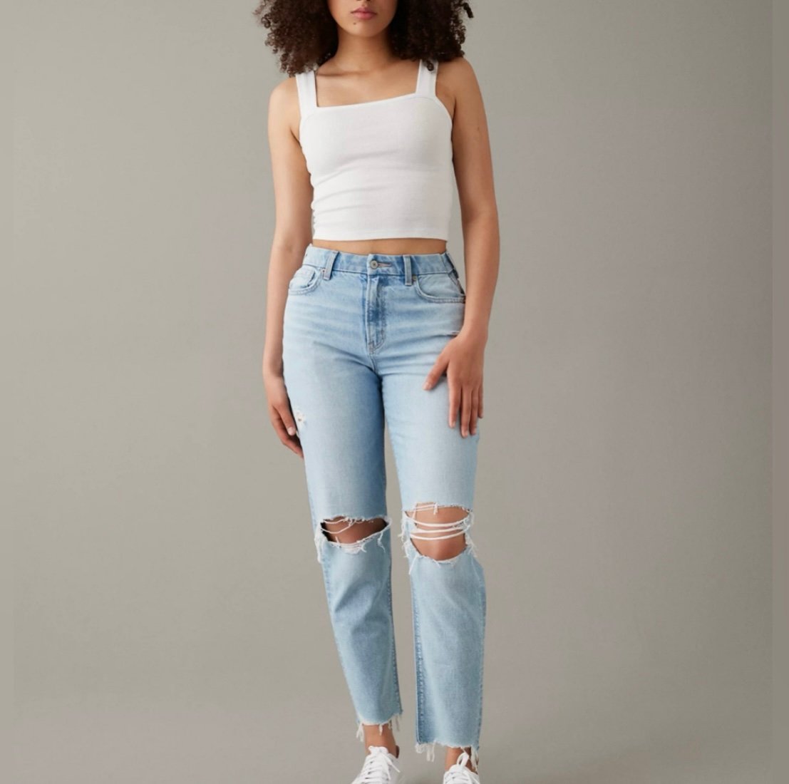 NWT American Eagle Strigid Curvy Ripped Mom Jean Sz 12 x-short