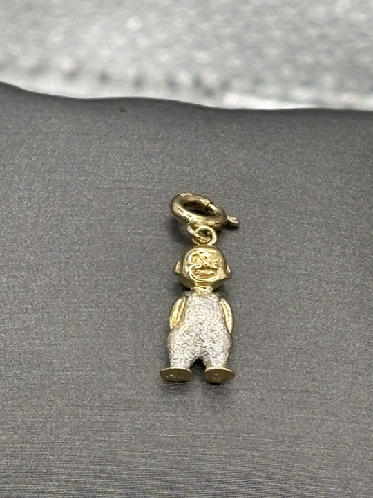 Vintage Ladies / Gents 14 Karat Yellow Gold Little Boy Pendant