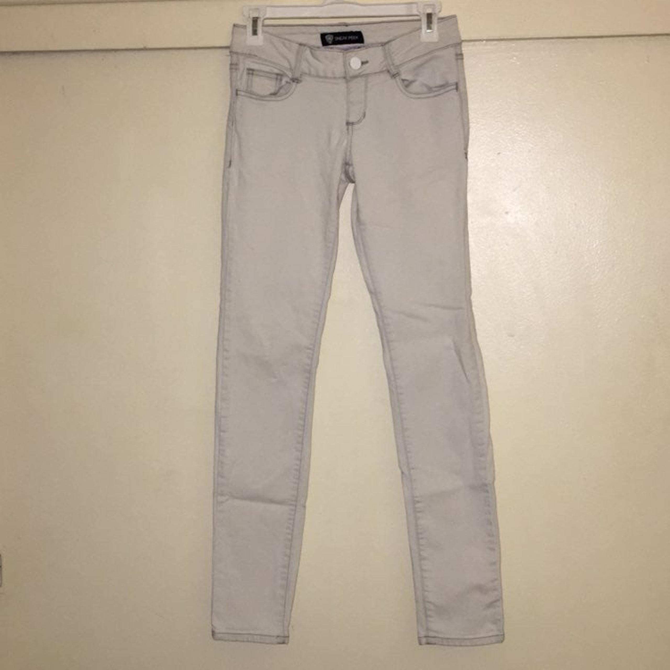 Sneak Peek White Skinny Jeans Size 3