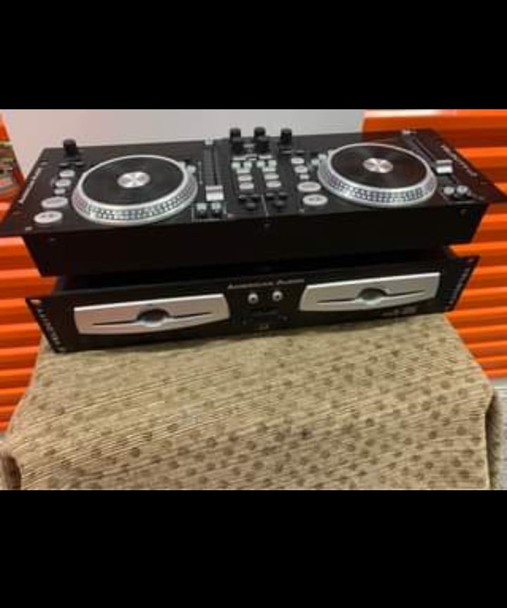 American Audio Velocity Dual Scratching CD Player