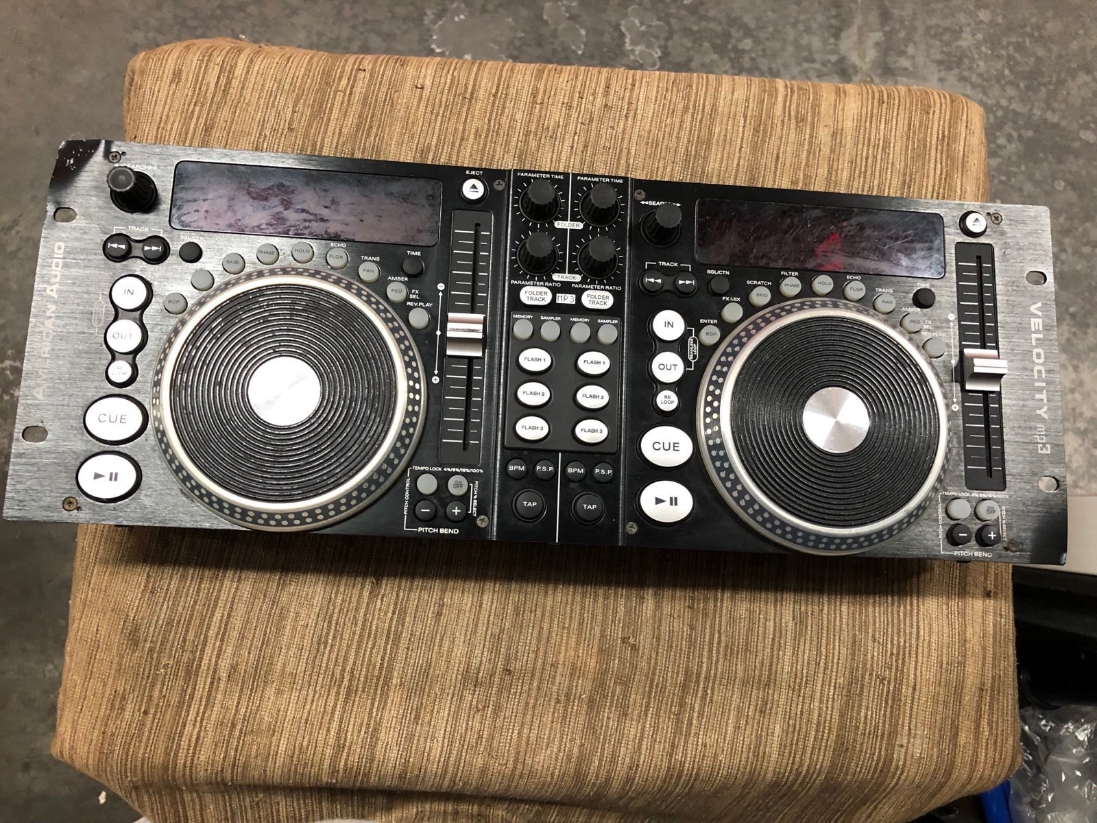 American Audio Velocity Dual Scratching CD Player