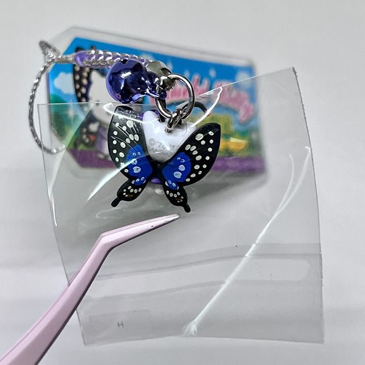 [RARE & HTF] Sanrio Hello Kitty Violet Butterfly Gotochi Phone Charm