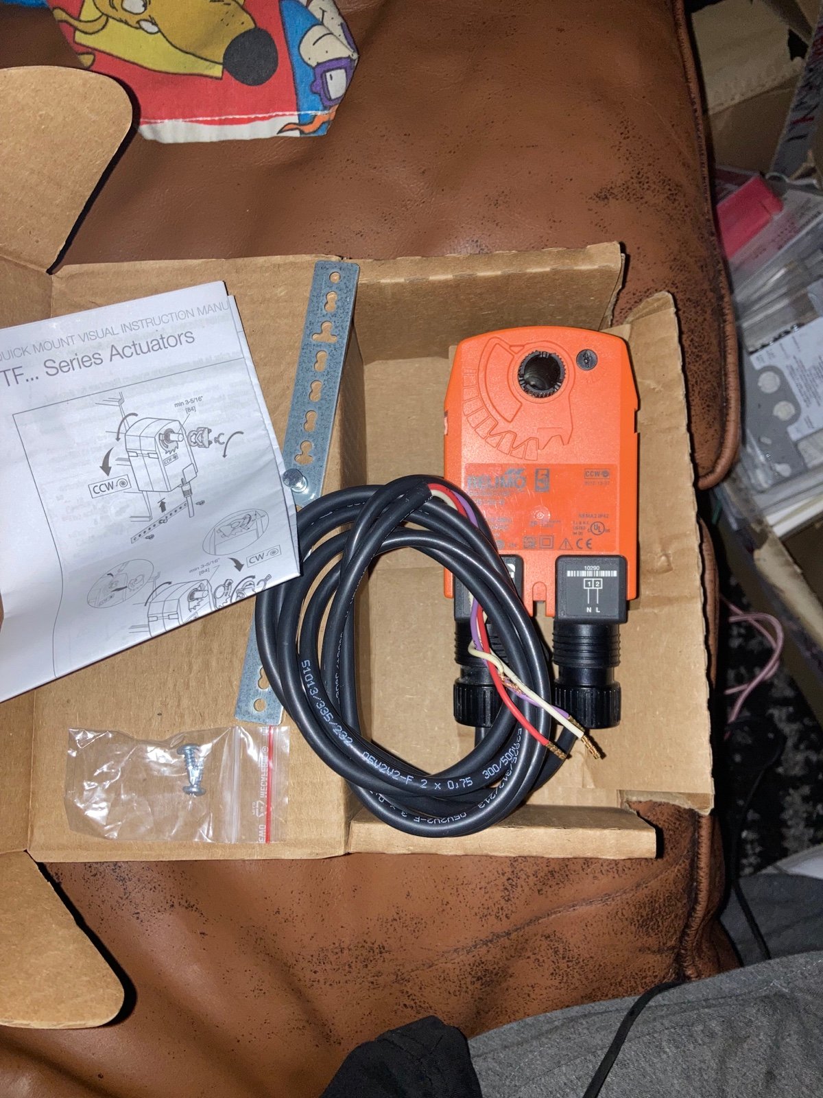 Belimo TFB-120 S actuator lightly used with box